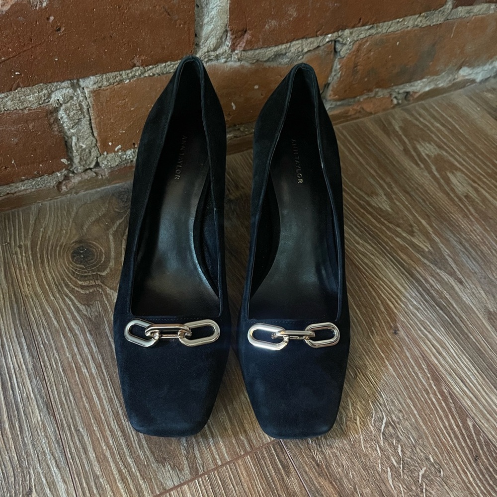 Ann Taylor Chain High Block Heel Suede Pumps